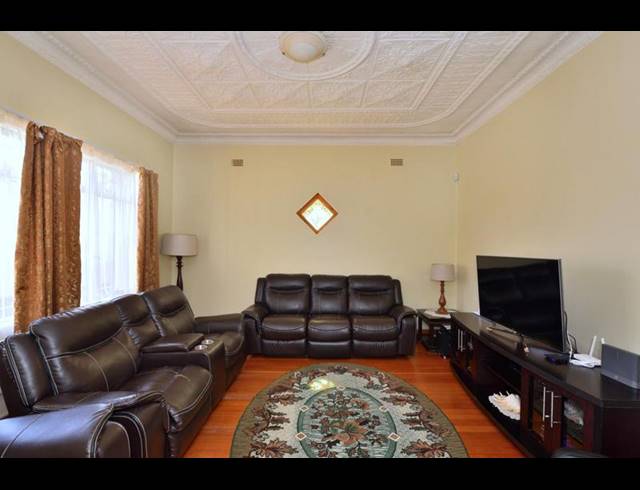 4 BEDROOM HOUSE FOR SALE IN FISHERS HILL